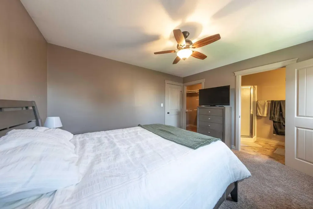 5314 14 Street Lloydminster AB T9V2K1