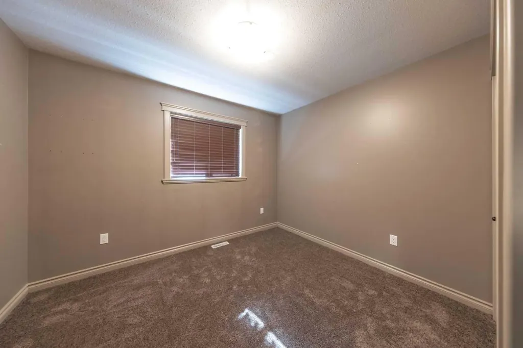 5314 14 Street Lloydminster AB T9V2K1