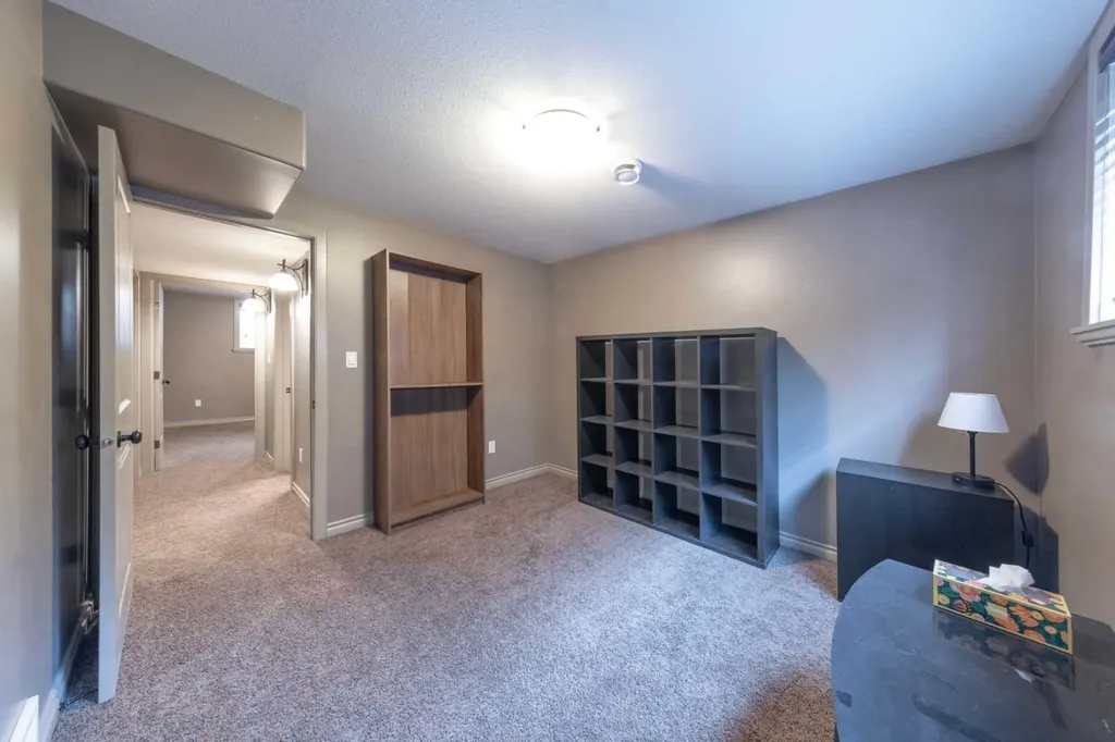 5314 14 Street Lloydminster AB T9V2K1