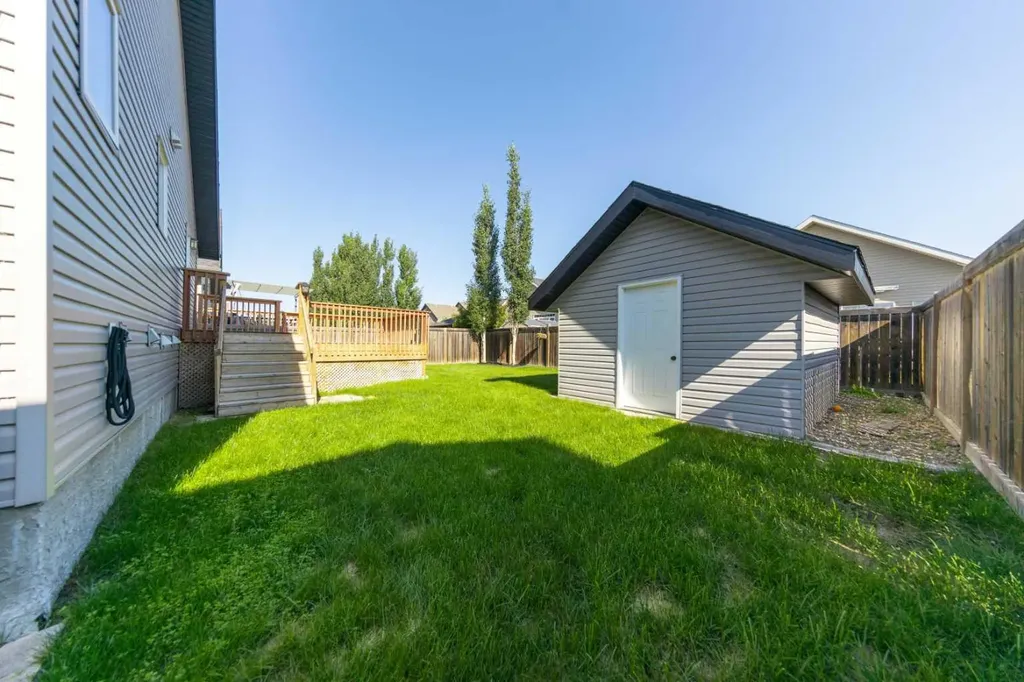5314 14 Street Lloydminster AB T9V2K1