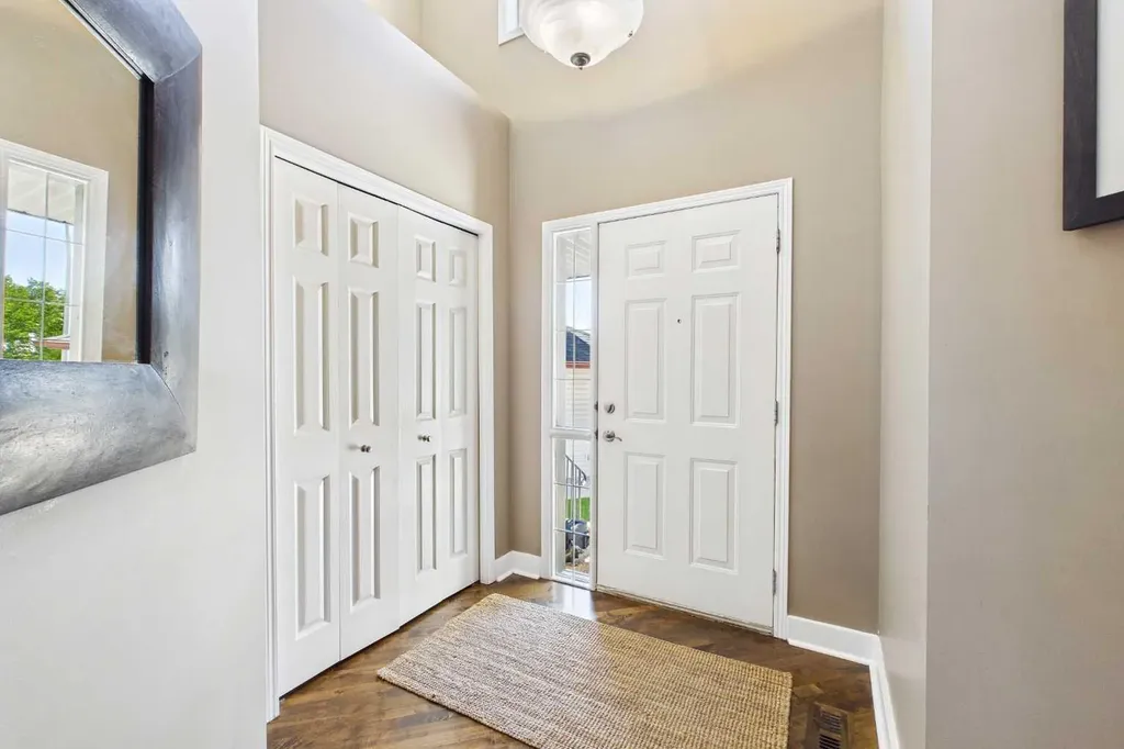147 Tuscany Meadows Court NW Calgary AB T3L 2L3