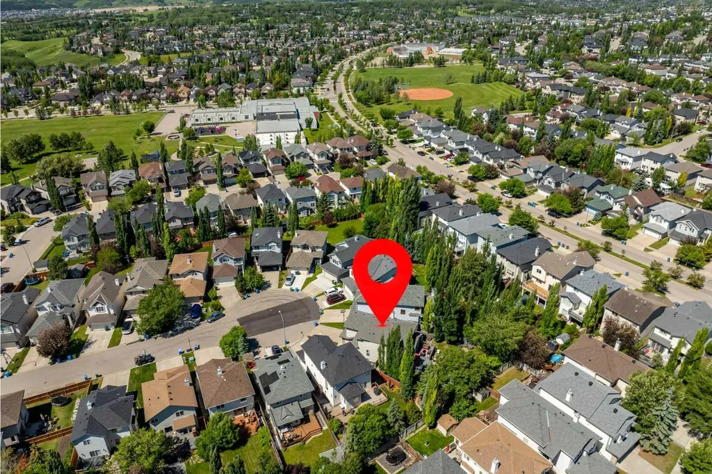 147 Tuscany Meadows Court NW Calgary AB T3L 2L3