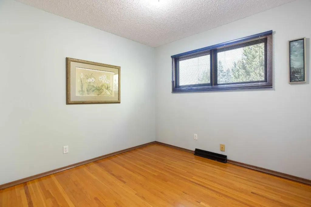 723 Seattle Drive SW Calgary AB T2W0M8