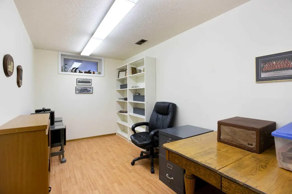 723 Seattle Drive SW Calgary AB T2W0M8
