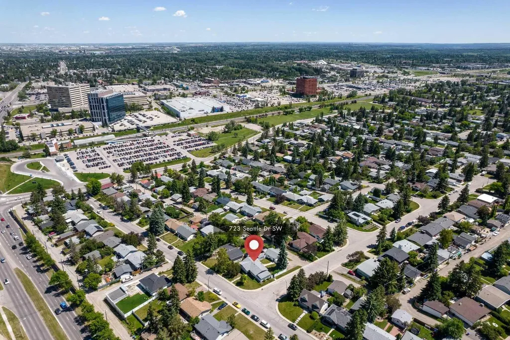 723 Seattle Drive SW Calgary AB T2W0M8