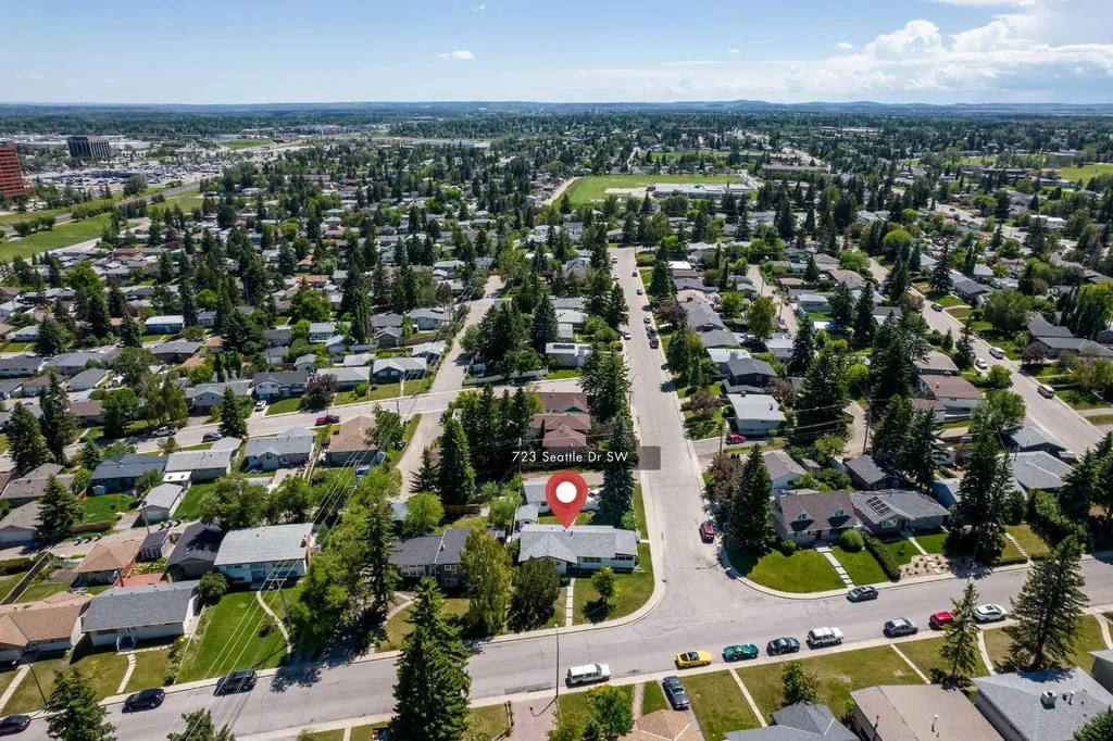 723 Seattle Drive SW Calgary AB T2W0M8