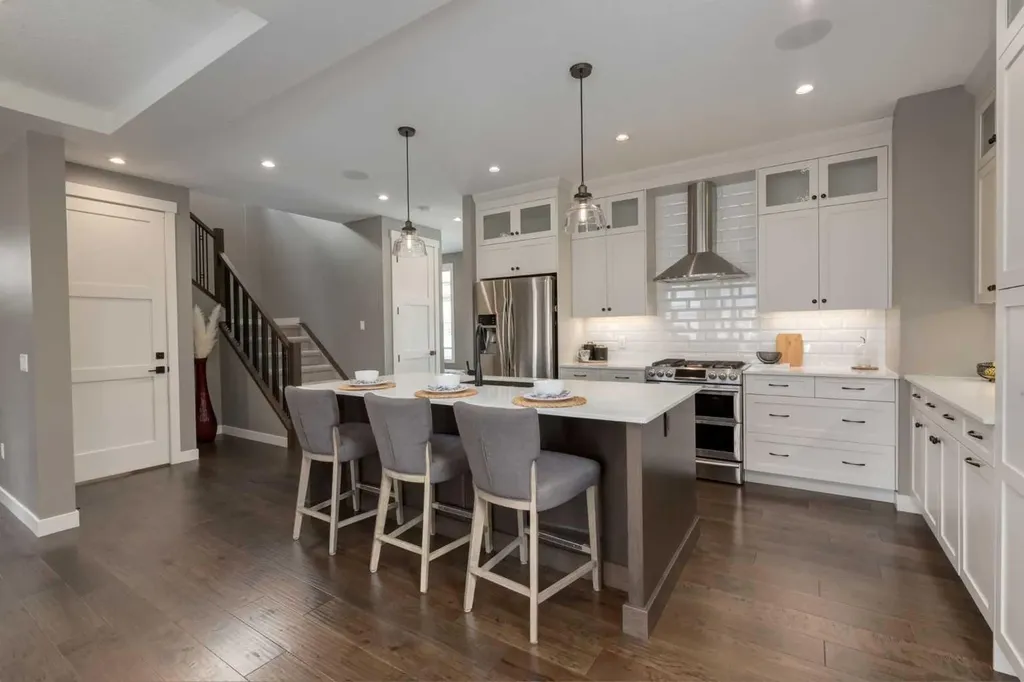 428 21 Avenue NE Calgary AB T2E 1S6