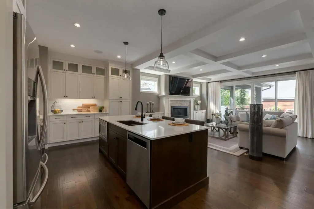 428 21 Avenue NE Calgary AB T2E 1S6