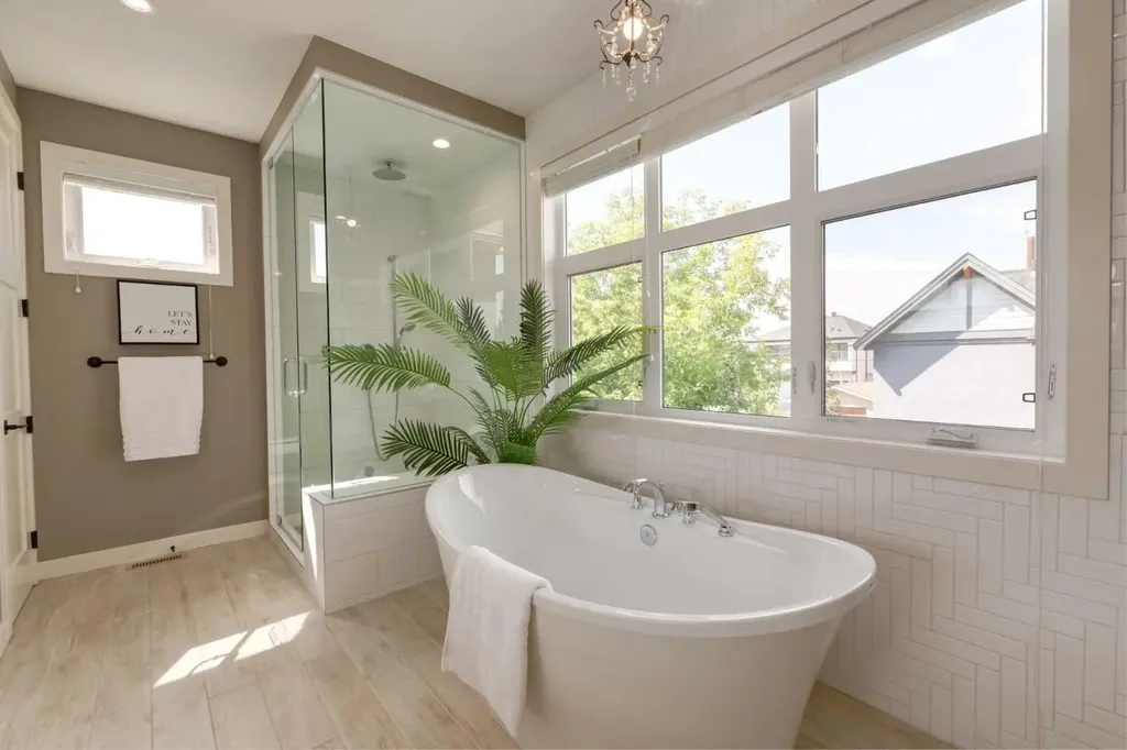 428 21 Avenue NE Calgary AB T2E 1S6