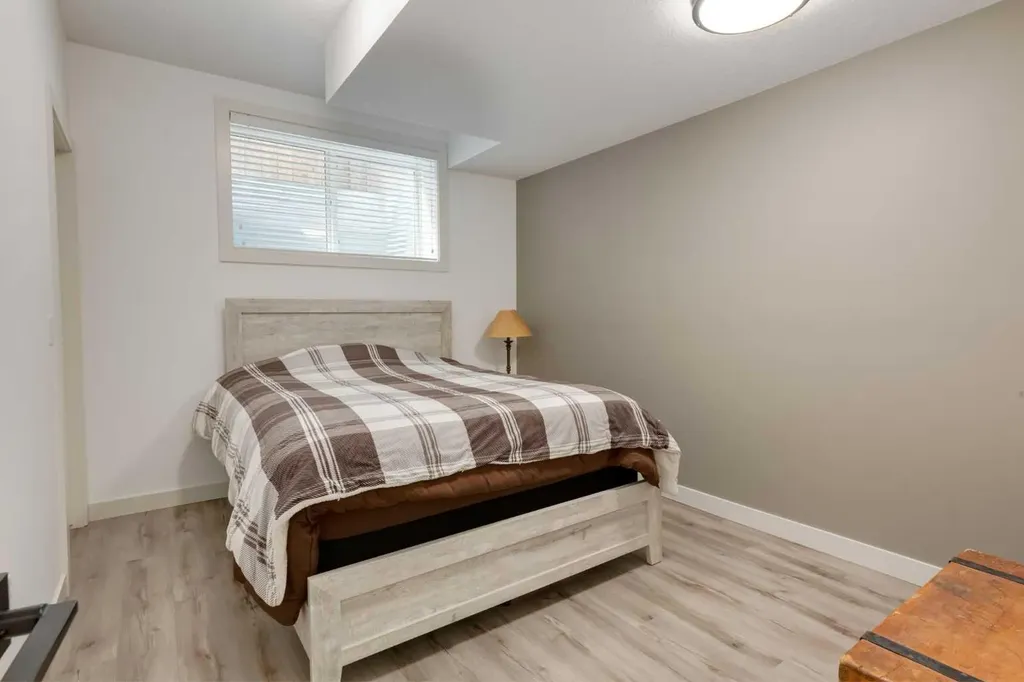 428 21 Avenue NE Calgary AB T2E 1S6