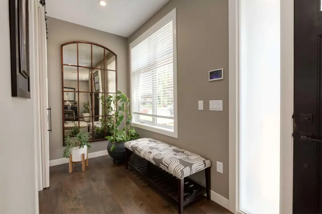 428 21 Avenue NE Calgary AB T2E 1S6