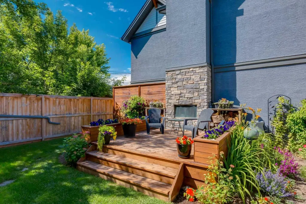 428 21 Avenue NE Calgary AB T2E 1S6