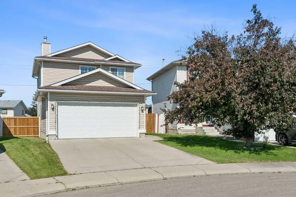 100 Applemont Close SE Calgary AB T2A 7S3