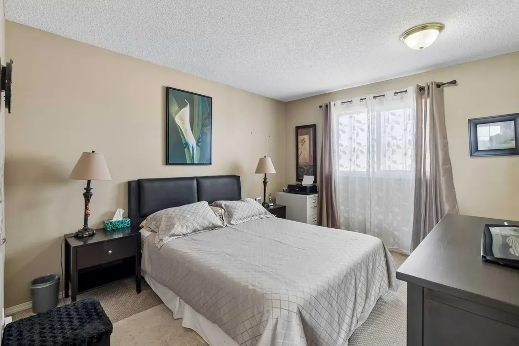 100 Applemont Close SE Calgary AB T2A 7S3