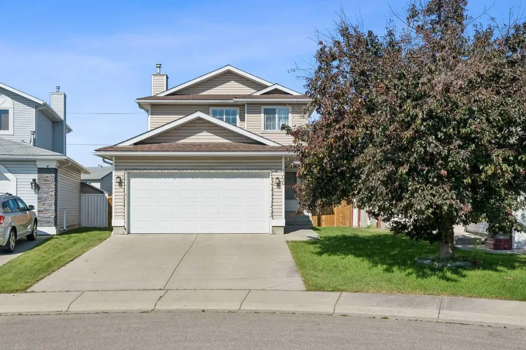 100 Applemont Close SE Calgary AB T2A 7S3