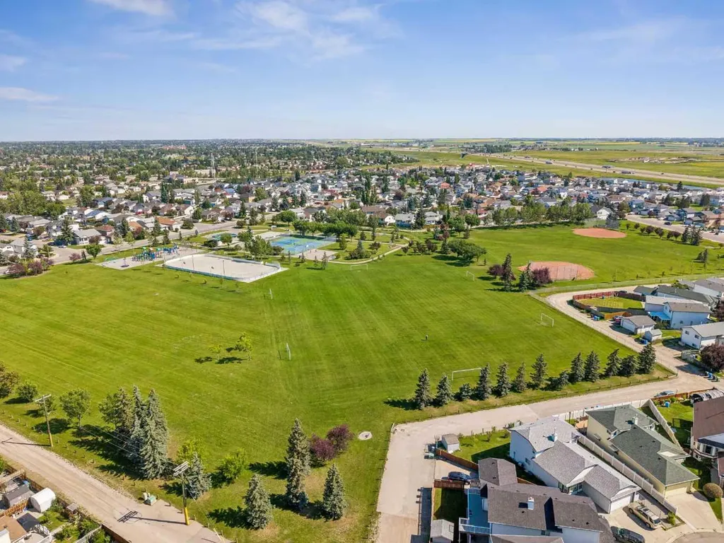 100 Applemont Close SE Calgary AB T2A 7S3