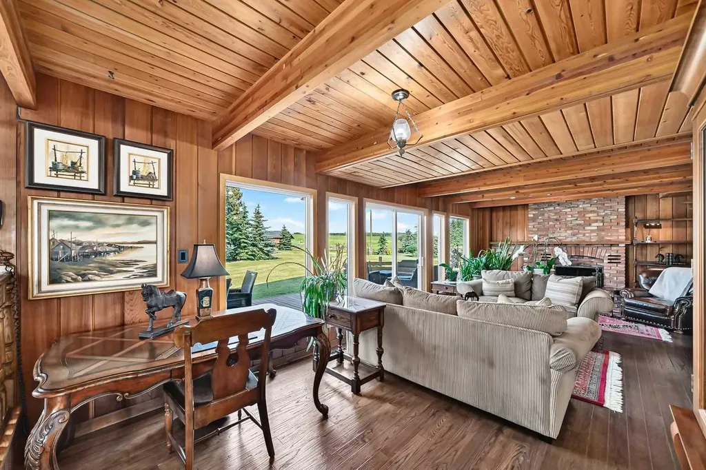 261136 Range Road 33 Rural Rocky View County AB T4C 0G6