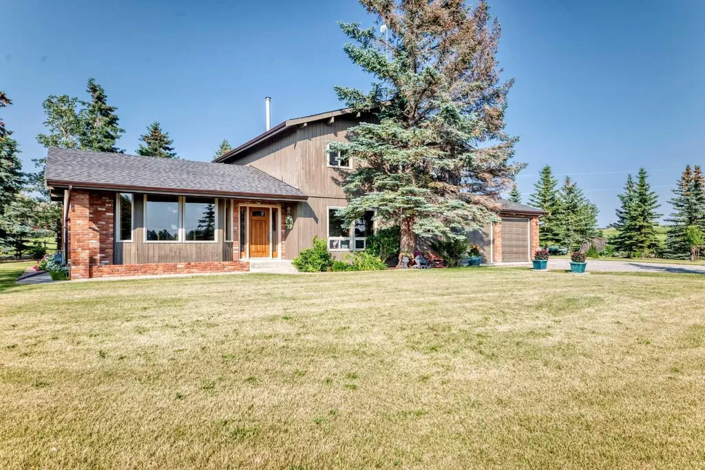 261136 Range Road 33 Rural Rocky View County AB T4C 0G6