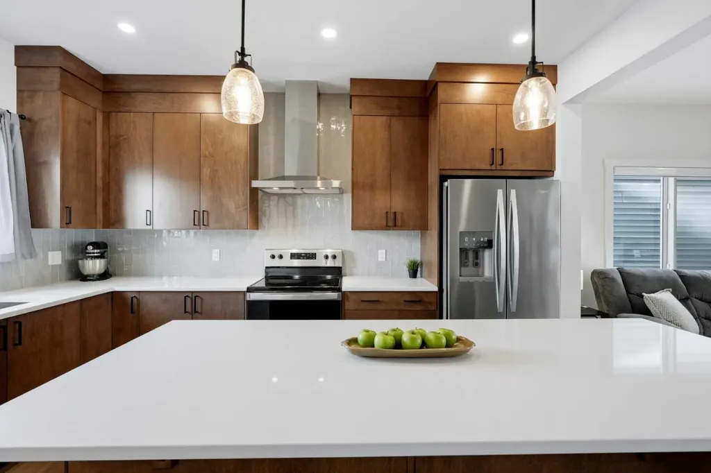 52 Emberside Grove Cochrane AB T4C 3C8