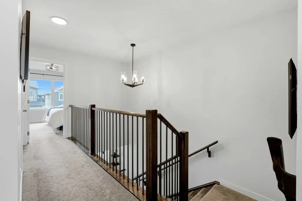 52 Emberside Grove Cochrane AB T4C 3C8