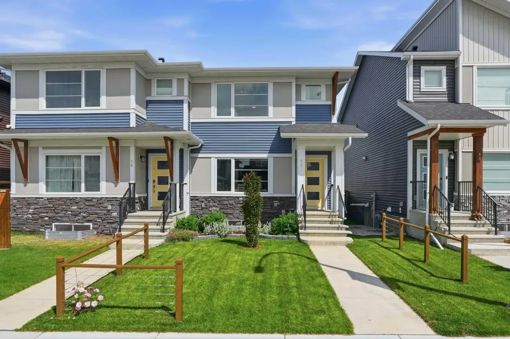 52 Emberside Grove Cochrane AB T4C 3C8
