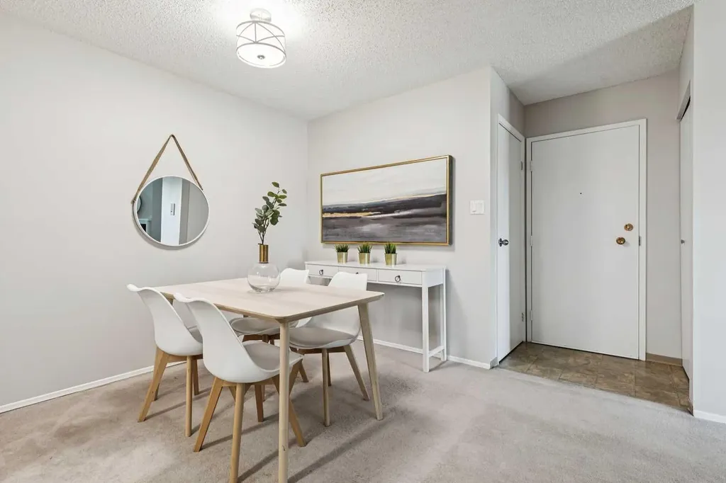 315 Southampton Drive SW Calgary AB T2W2T6