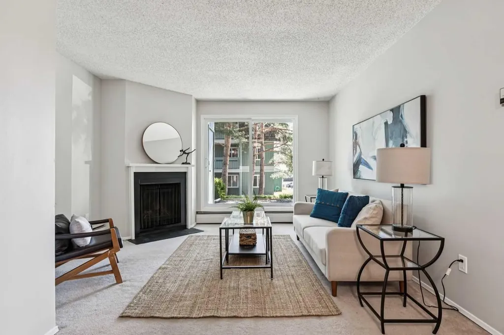 315 Southampton Drive SW Calgary AB T2W2T6