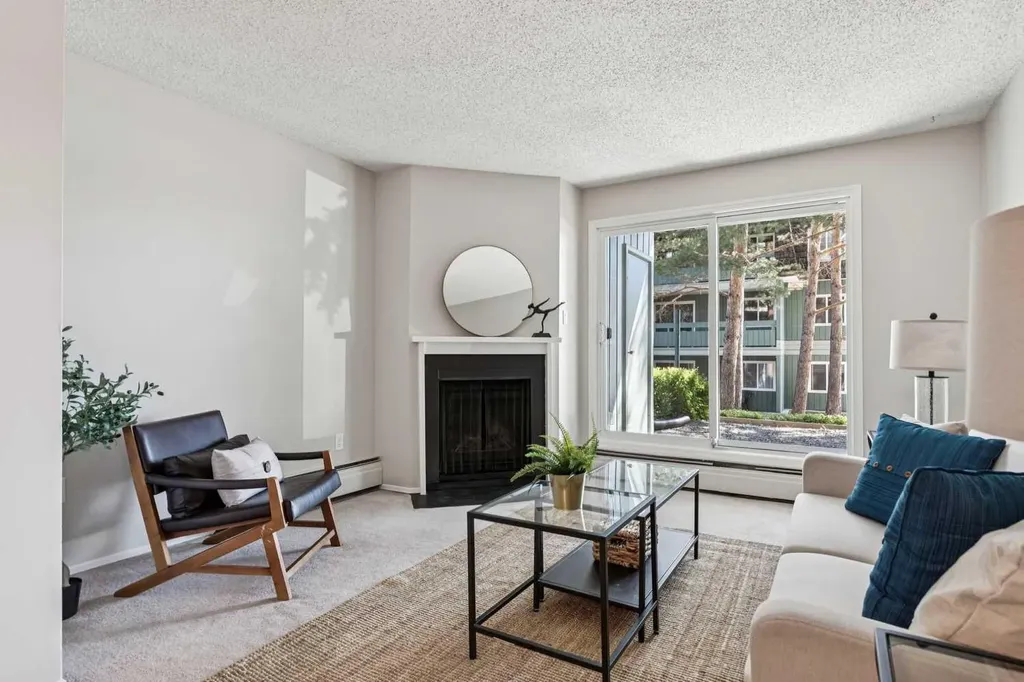 315 Southampton Drive SW Calgary AB T2W2T6