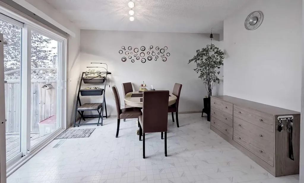 12 Shawbrooke Court SW Calgary AB T2Y 3G2