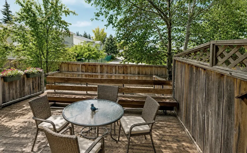 12 Shawbrooke Court SW Calgary AB T2Y 3G2