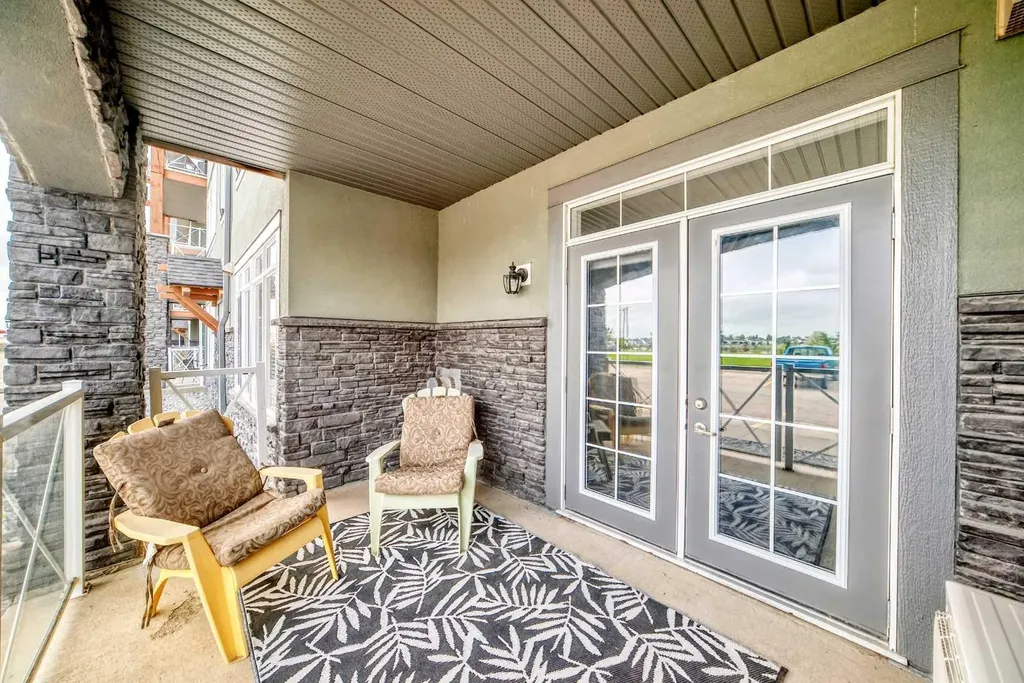 1005A Westmount Drive Strathmore AB T1P0C3