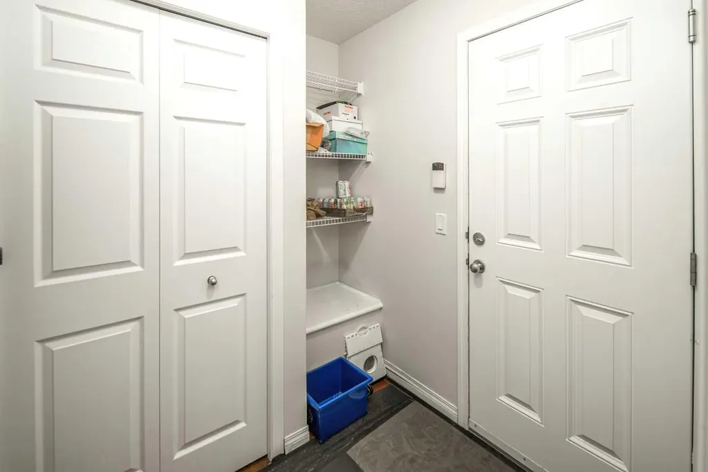 125 Silverado Range Cove SW Calgary AB T2X 0E1