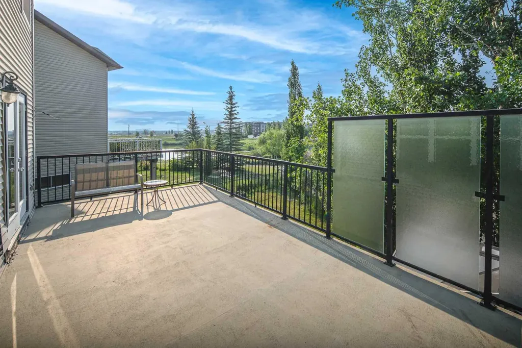 125 Silverado Range Cove SW Calgary AB T2X 0E1
