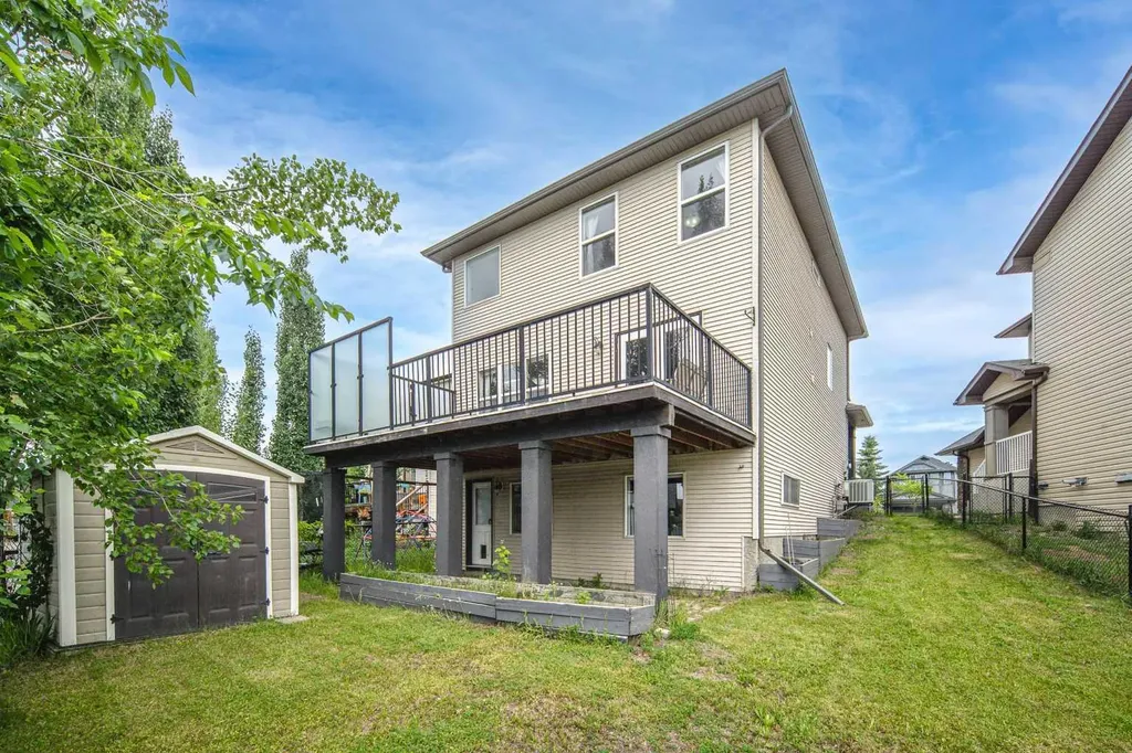125 Silverado Range Cove SW Calgary AB T2X 0E1