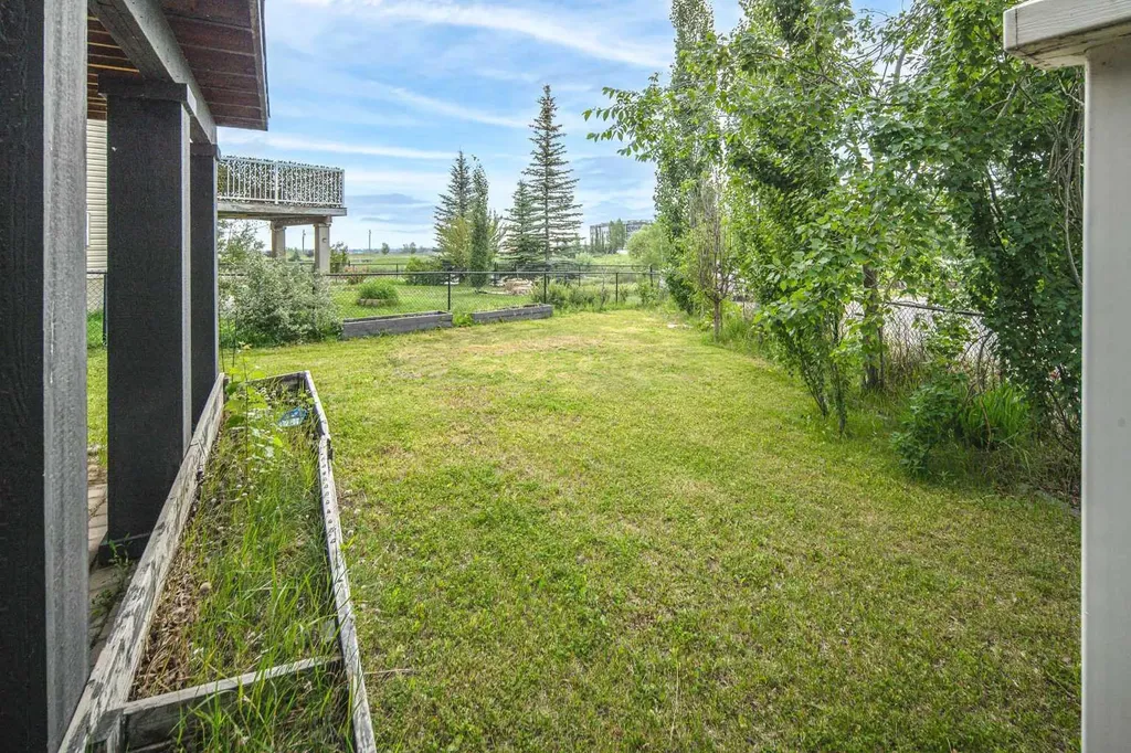 125 Silverado Range Cove SW Calgary AB T2X 0E1