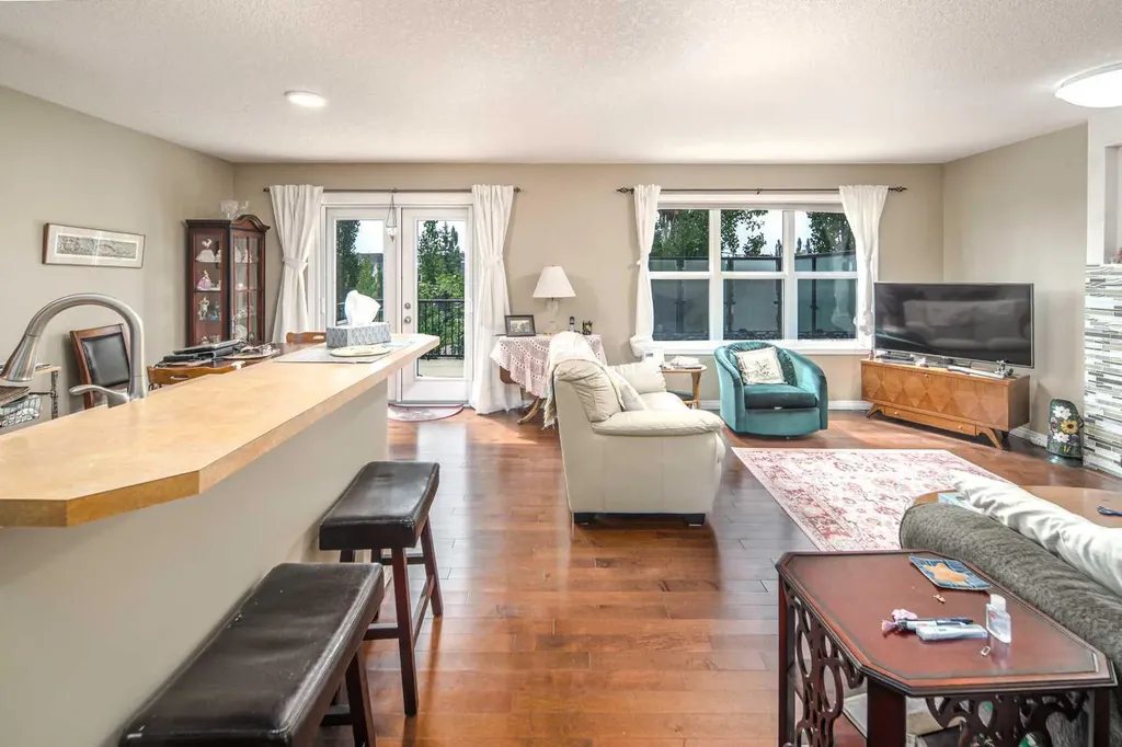 125 Silverado Range Cove SW Calgary AB T2X 0E1