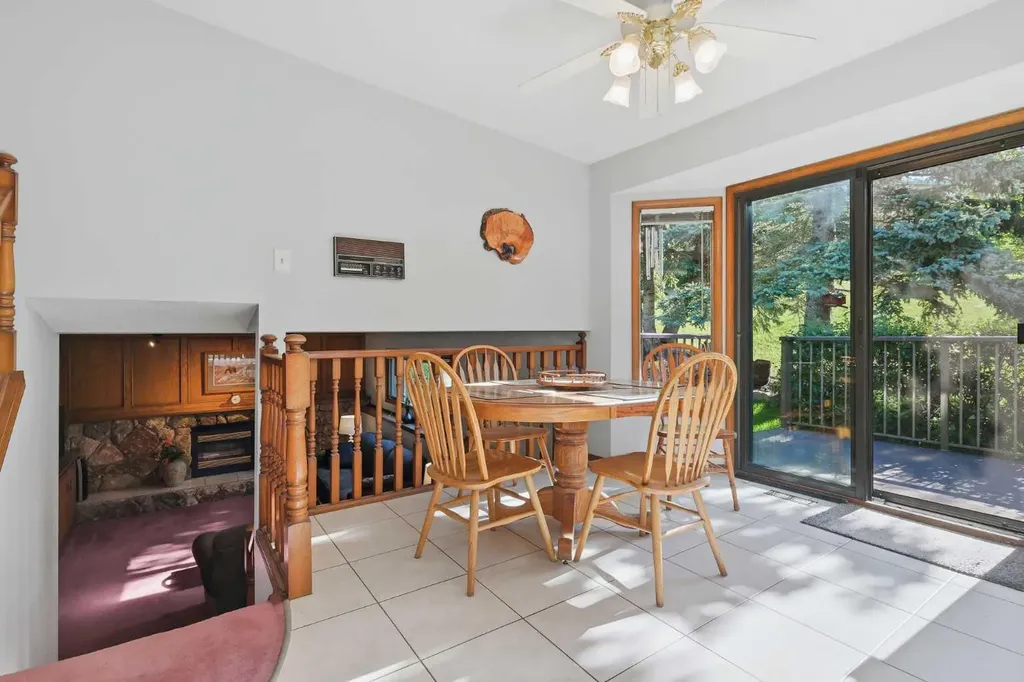 149 Edgehill Drive NW Calgary AB T3A 2W5