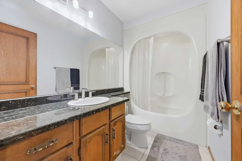 149 Edgehill Drive NW Calgary AB T3A 2W5