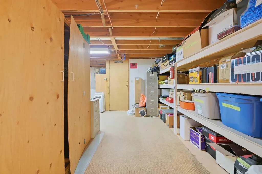 149 Edgehill Drive NW Calgary AB T3A 2W5