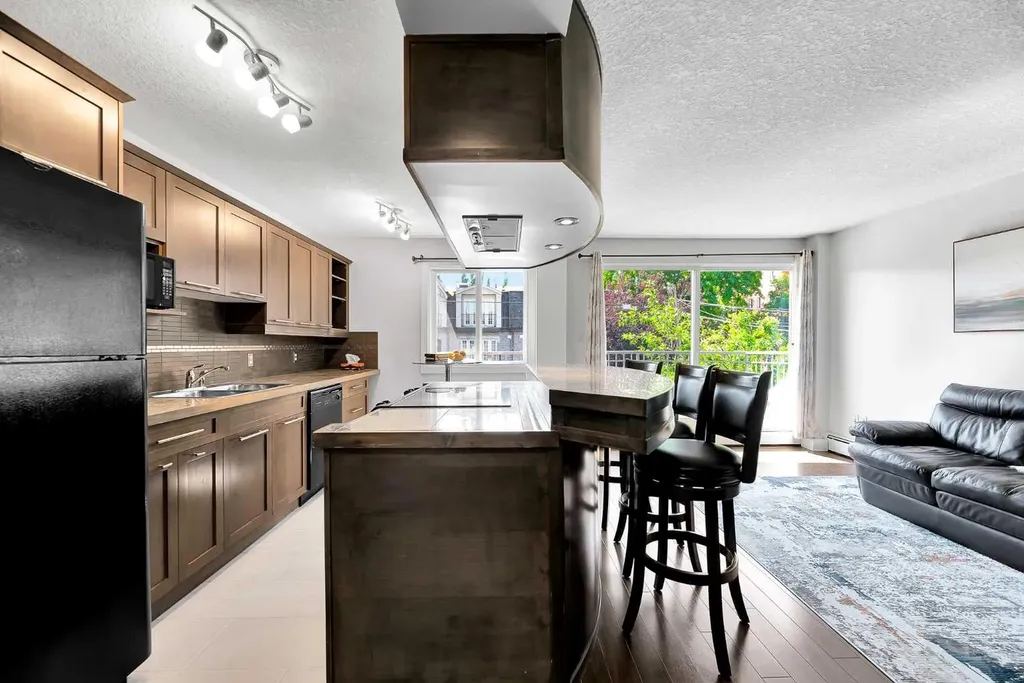 1730 7 Street Calgary AB t2t2w6