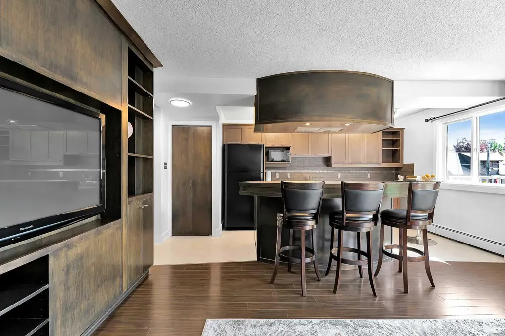 1730 7 Street Calgary AB t2t2w6