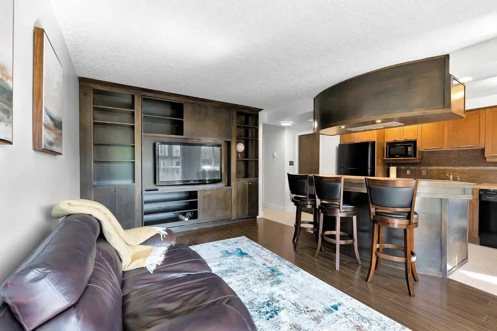 1730 7 Street Calgary AB t2t2w6