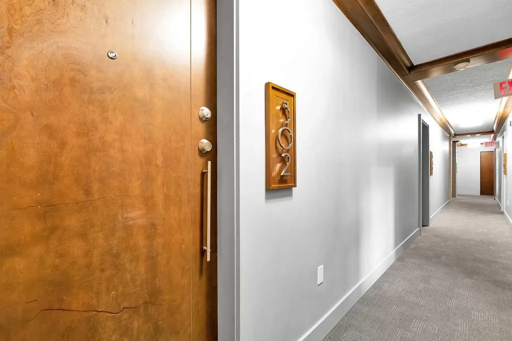 1730 7 Street Calgary AB t2t2w6