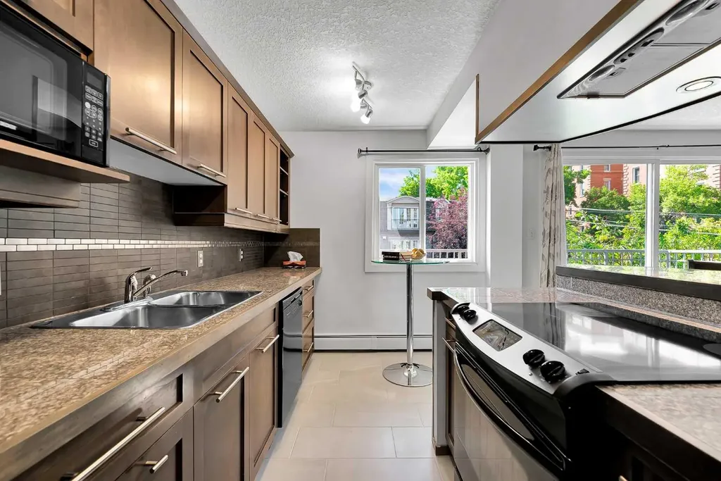 1730 7 Street Calgary AB t2t2w6