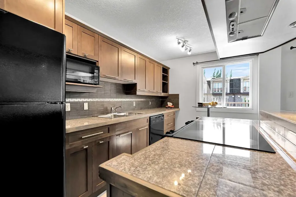 1730 7 Street Calgary AB t2t2w6