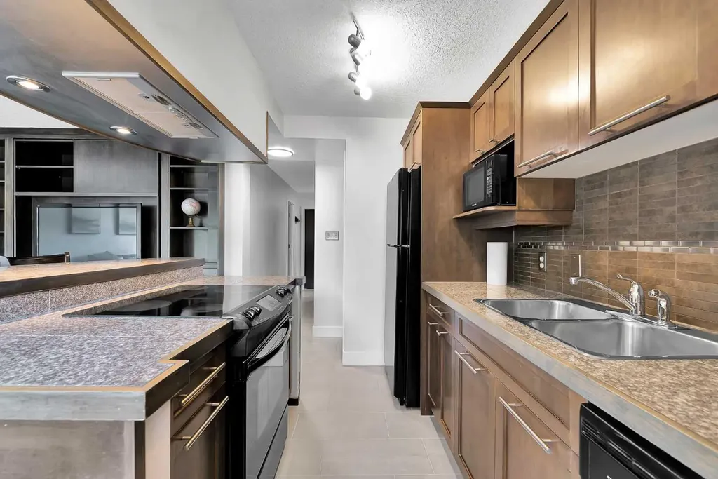 1730 7 Street Calgary AB t2t2w6