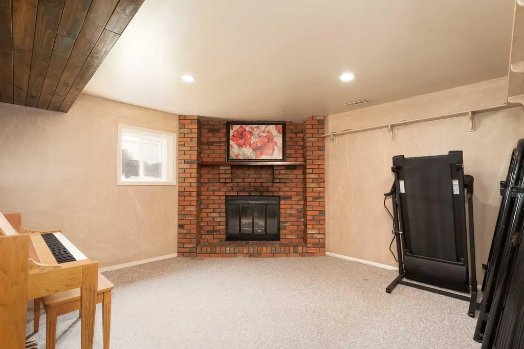 258 Mcdermott Road Coalhurst AB T0L0V0