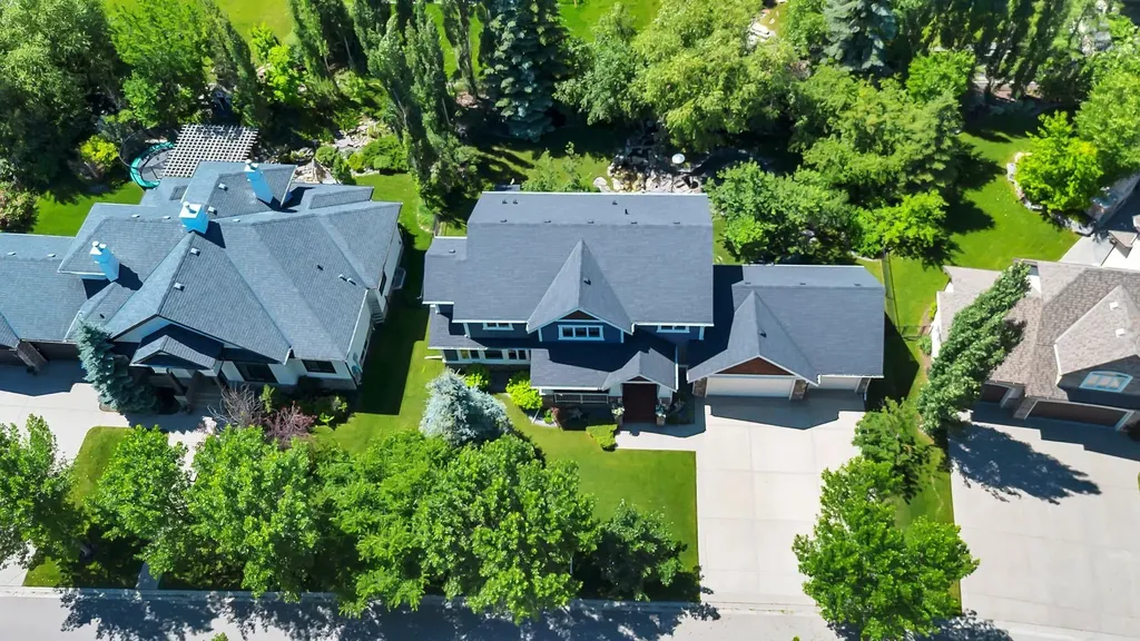 50 Heritage Lake Terrace Heritage Pointe AB T1S 4J4