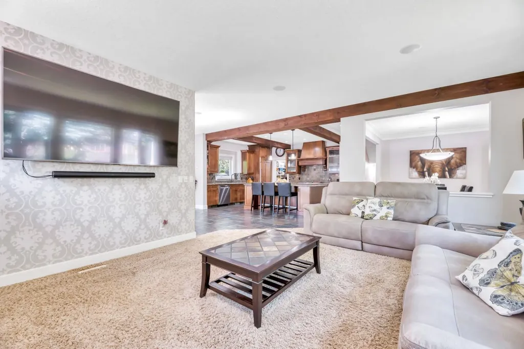 50 Heritage Lake Terrace Heritage Pointe AB T1S 4J4