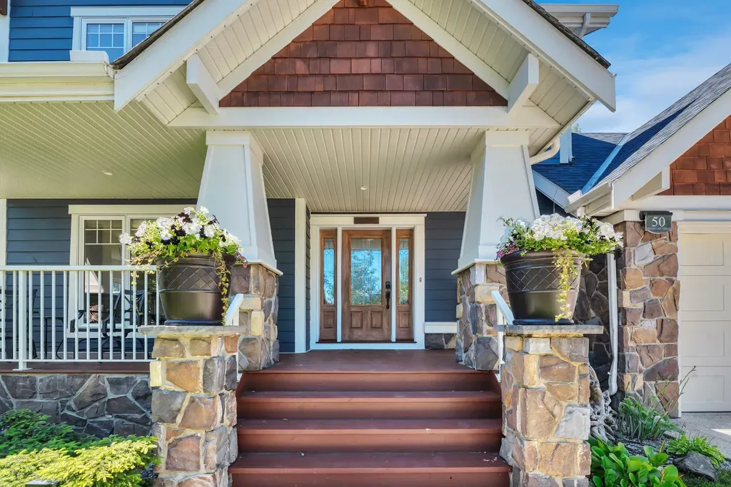 50 Heritage Lake Terrace Heritage Pointe AB T1S 4J4